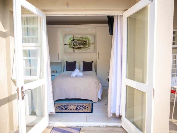 Gqeberha (Port Elizabeth) Accommodation at Conifer Beach House | Viya