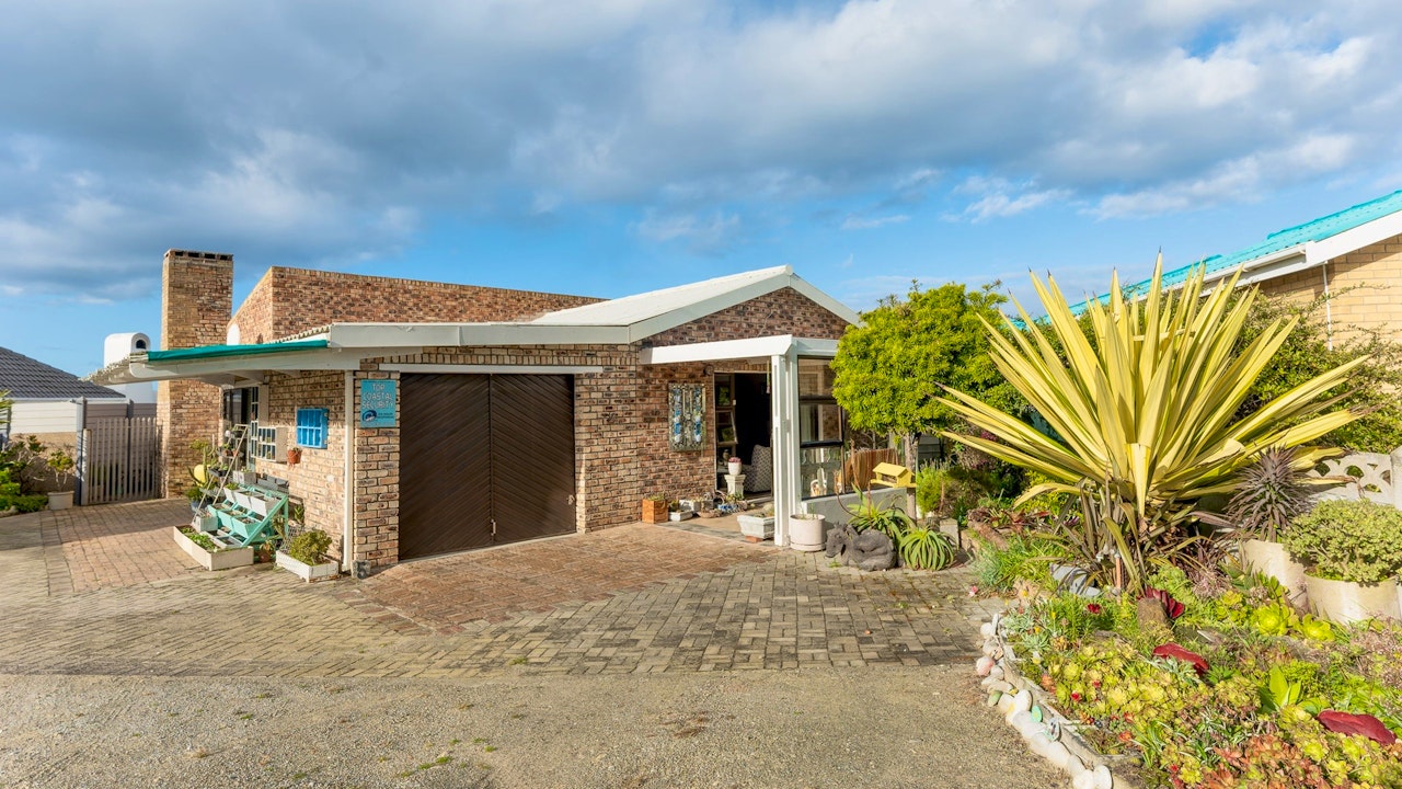 Struisbaai Accommodation at  | Viya