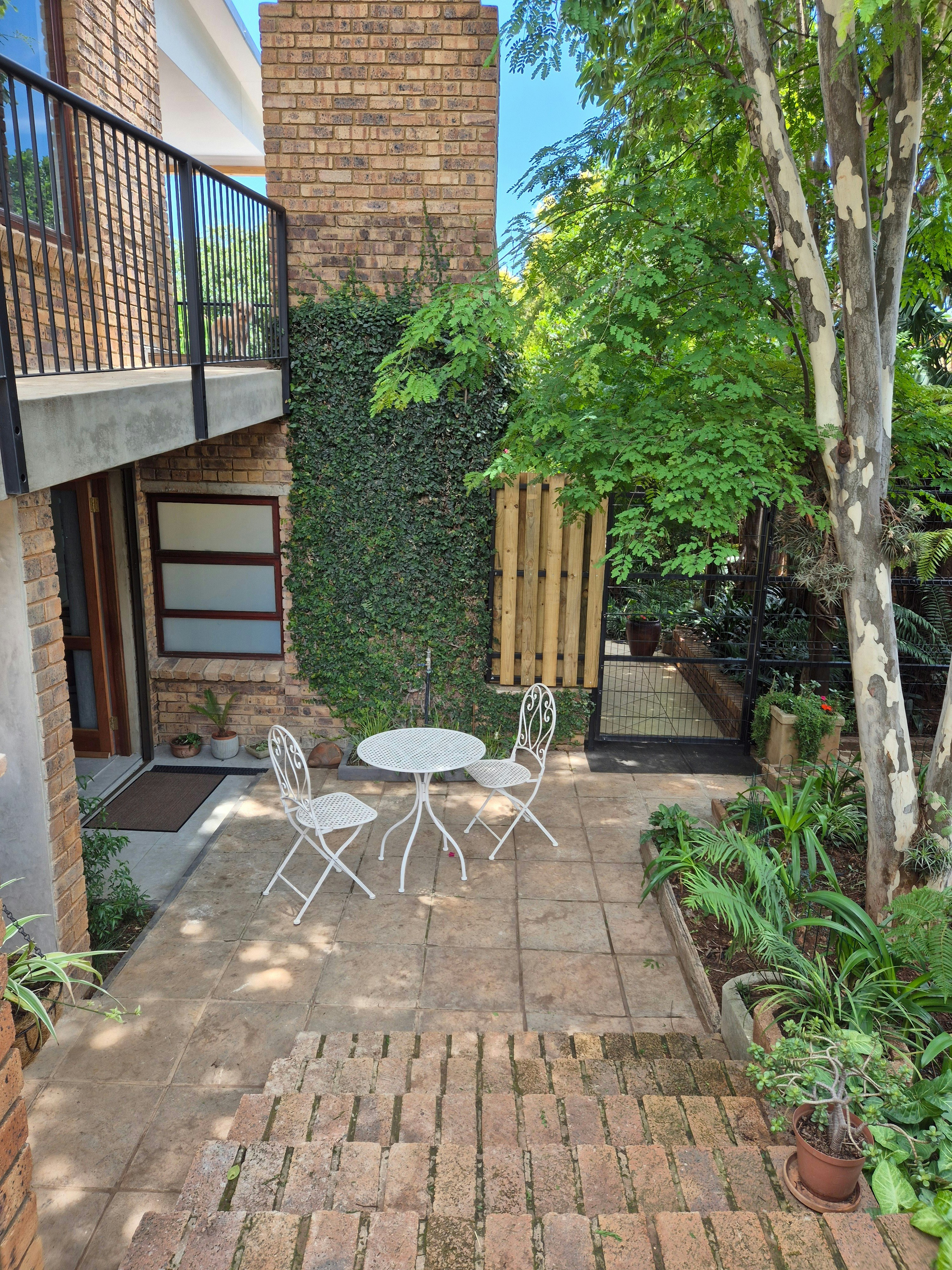 Sandy's Flat image no 25 of 25