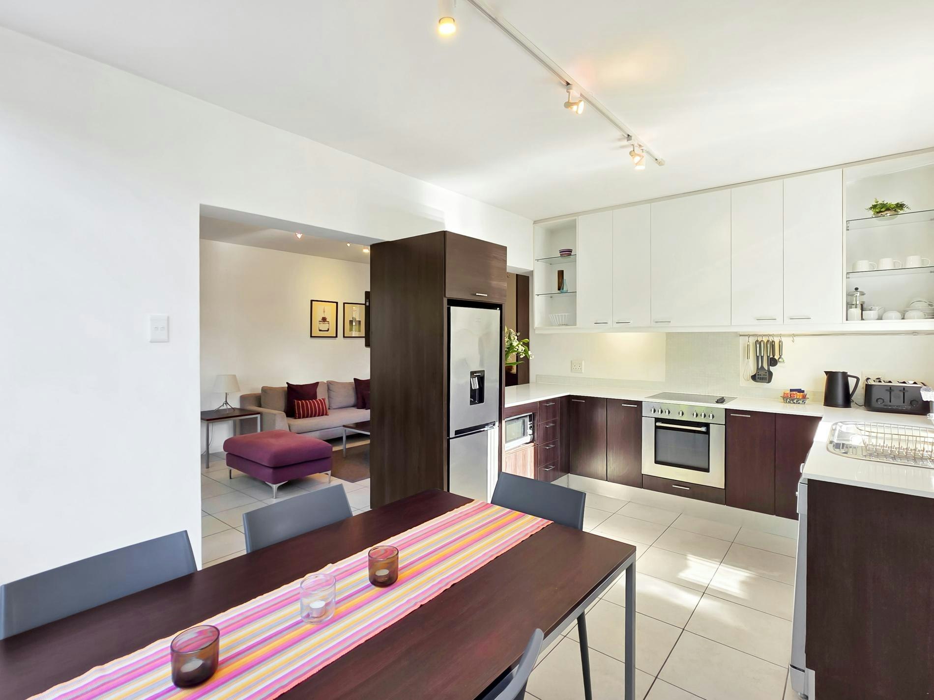 St Martini Gardens Balcony Apartment image no 4 of 41