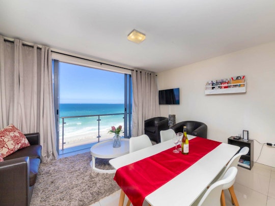 Bloubergstrand Accommodation at  | Viya