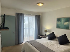 Struisbaai Accommodation at Tides 24 | Viya