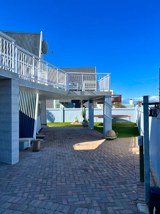 Jeffreys Bay Accommodation at  | Viya