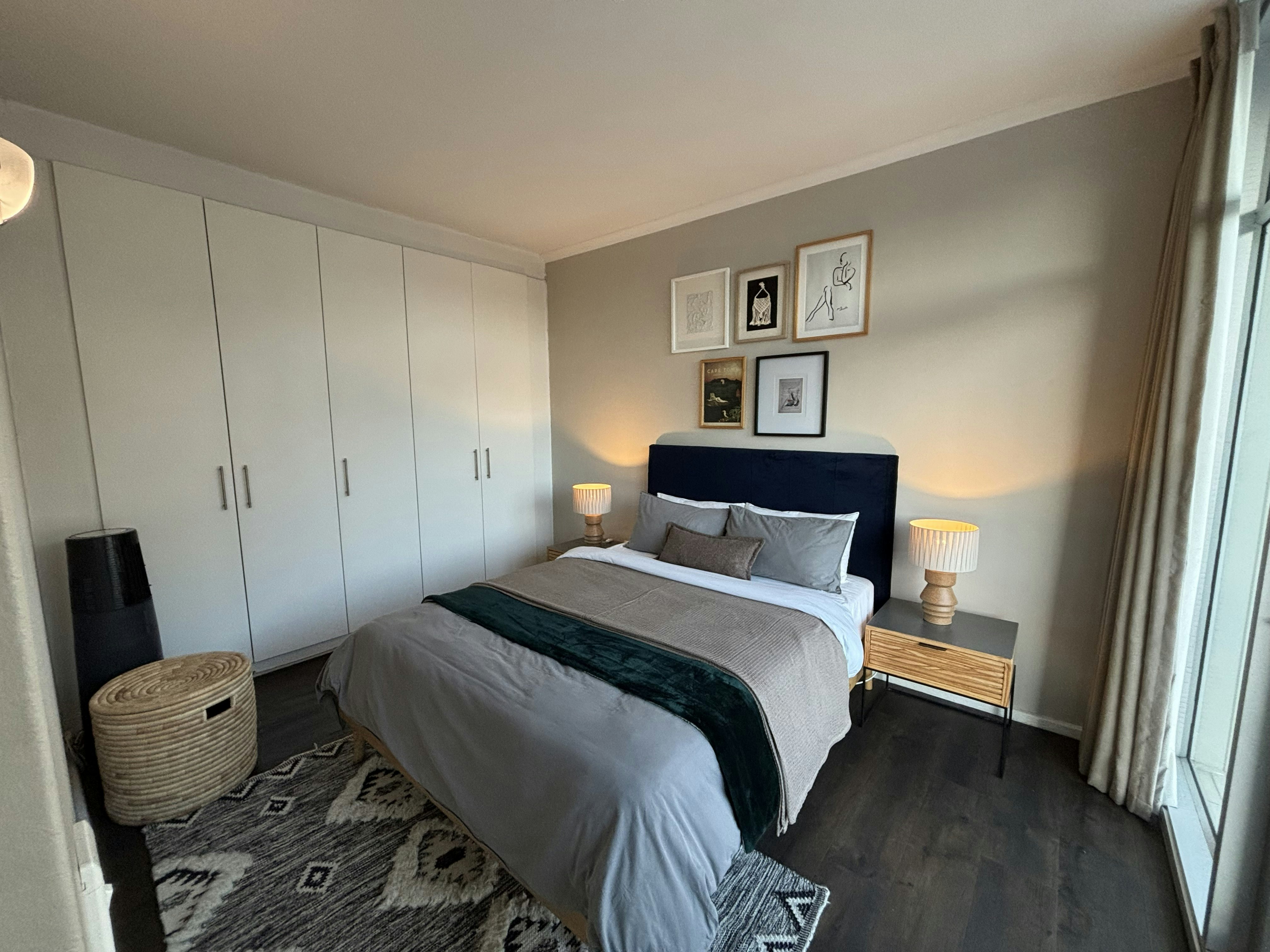 Luxury Top-Floor Retreat image no 51 of 82