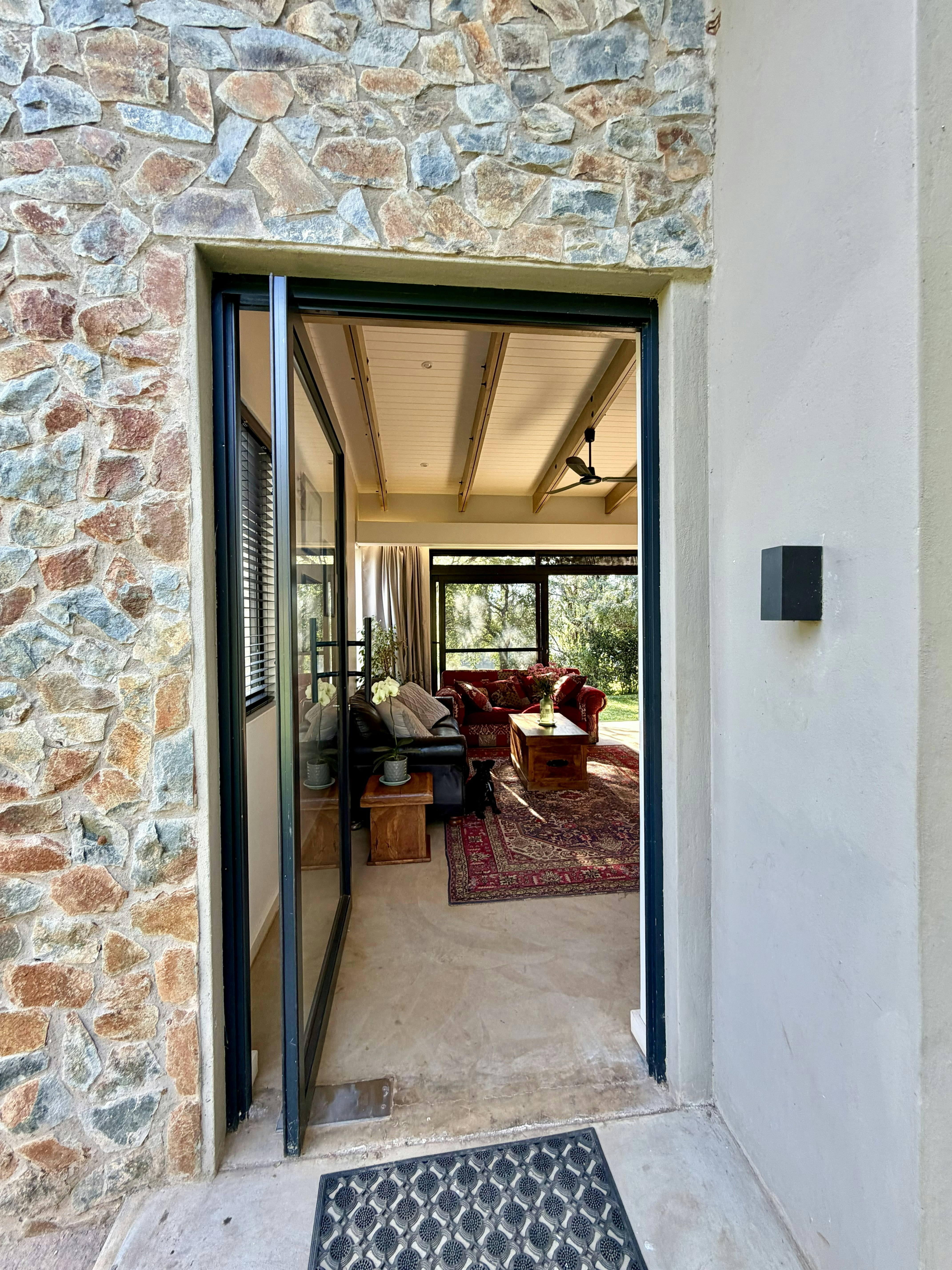 Kruger River and Rail Cottage image no 7 of 28