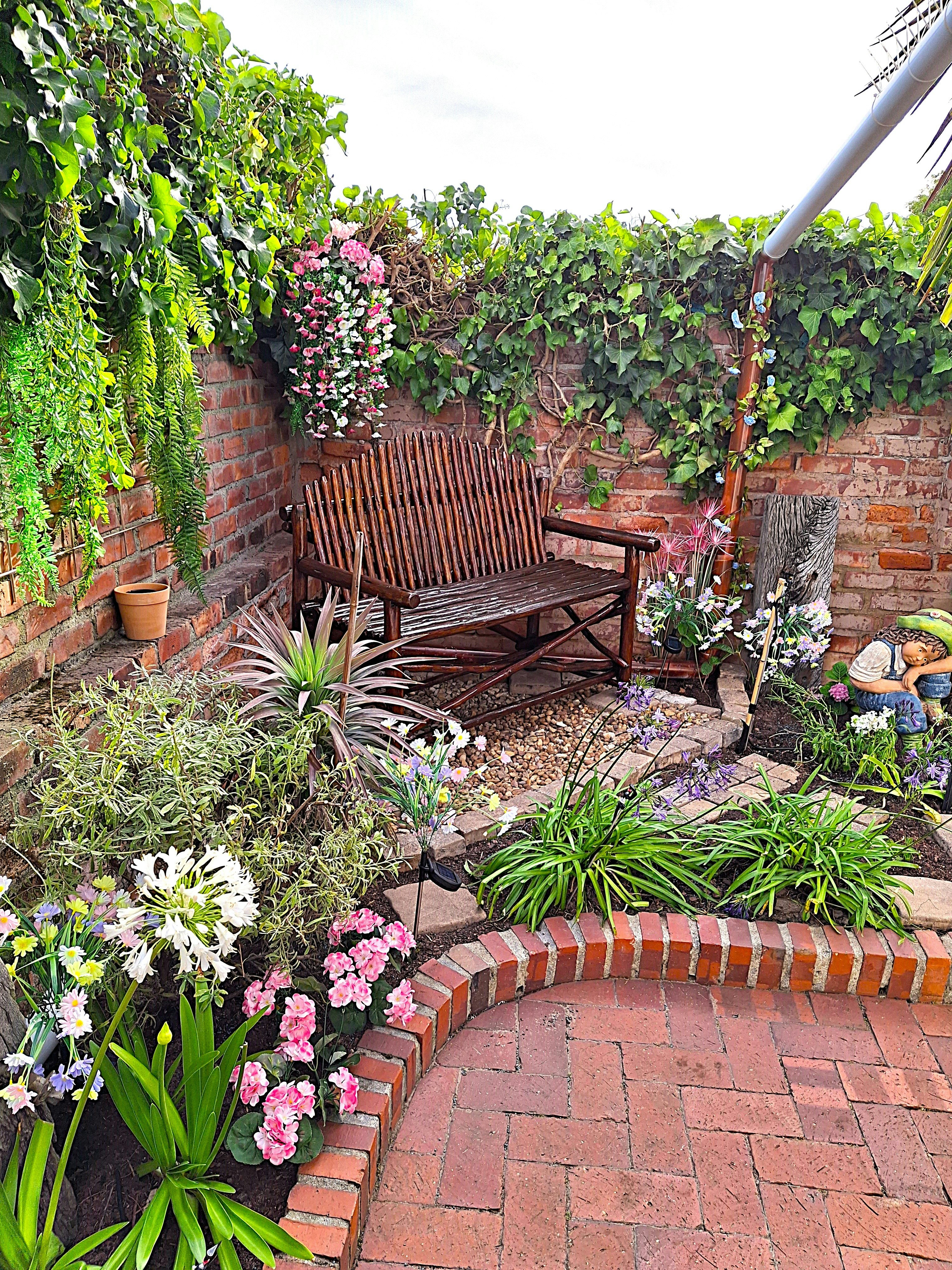 Meerendal Cottage Affordable Luxury image no 49 of 50