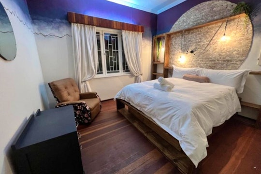 Twelve First Avenue Holiday Home