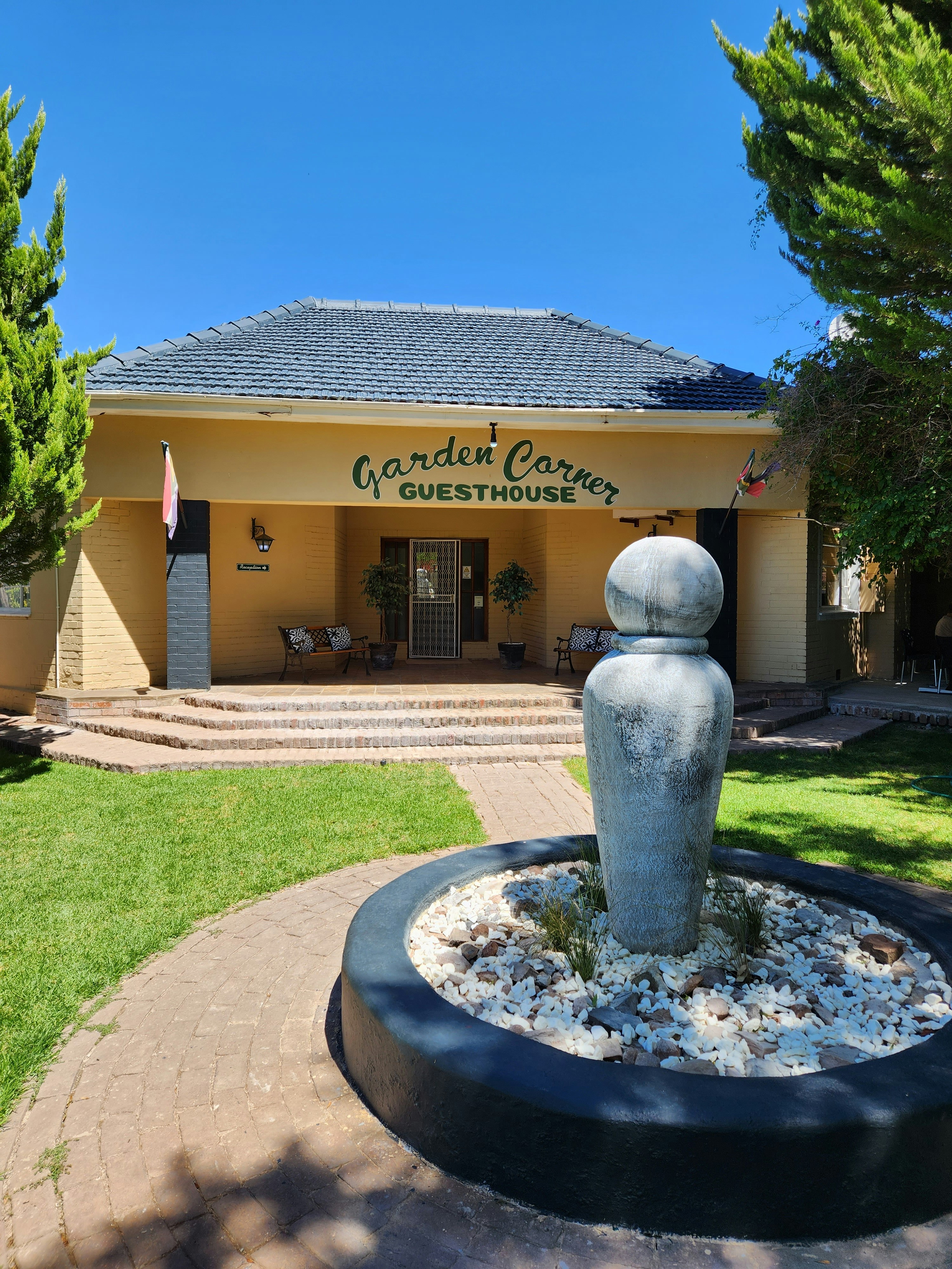 Garden Corner Guesthouse LekkeSlaap