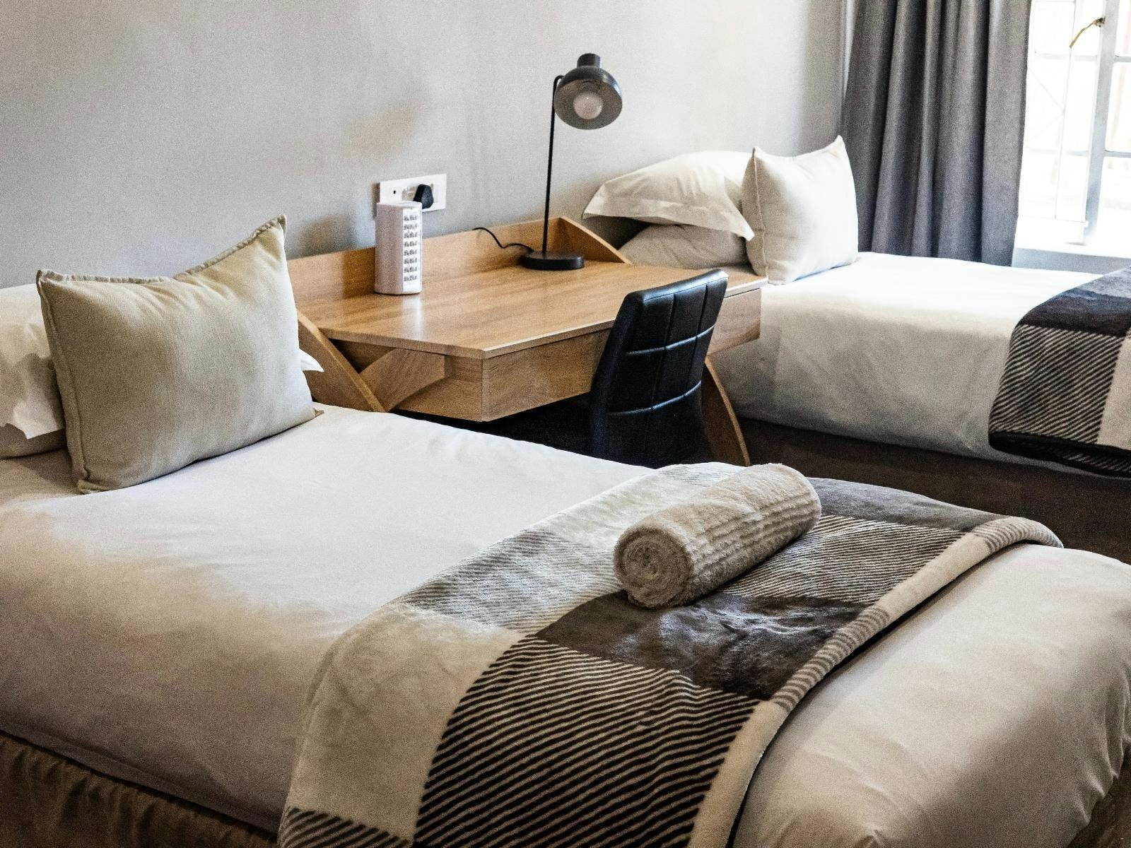 Modern Farm Stays 16A Swart Street image no 6 of 9