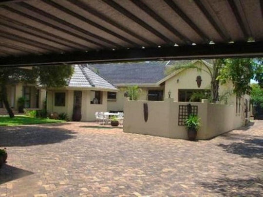 Centurion Accommodation at  | Viya