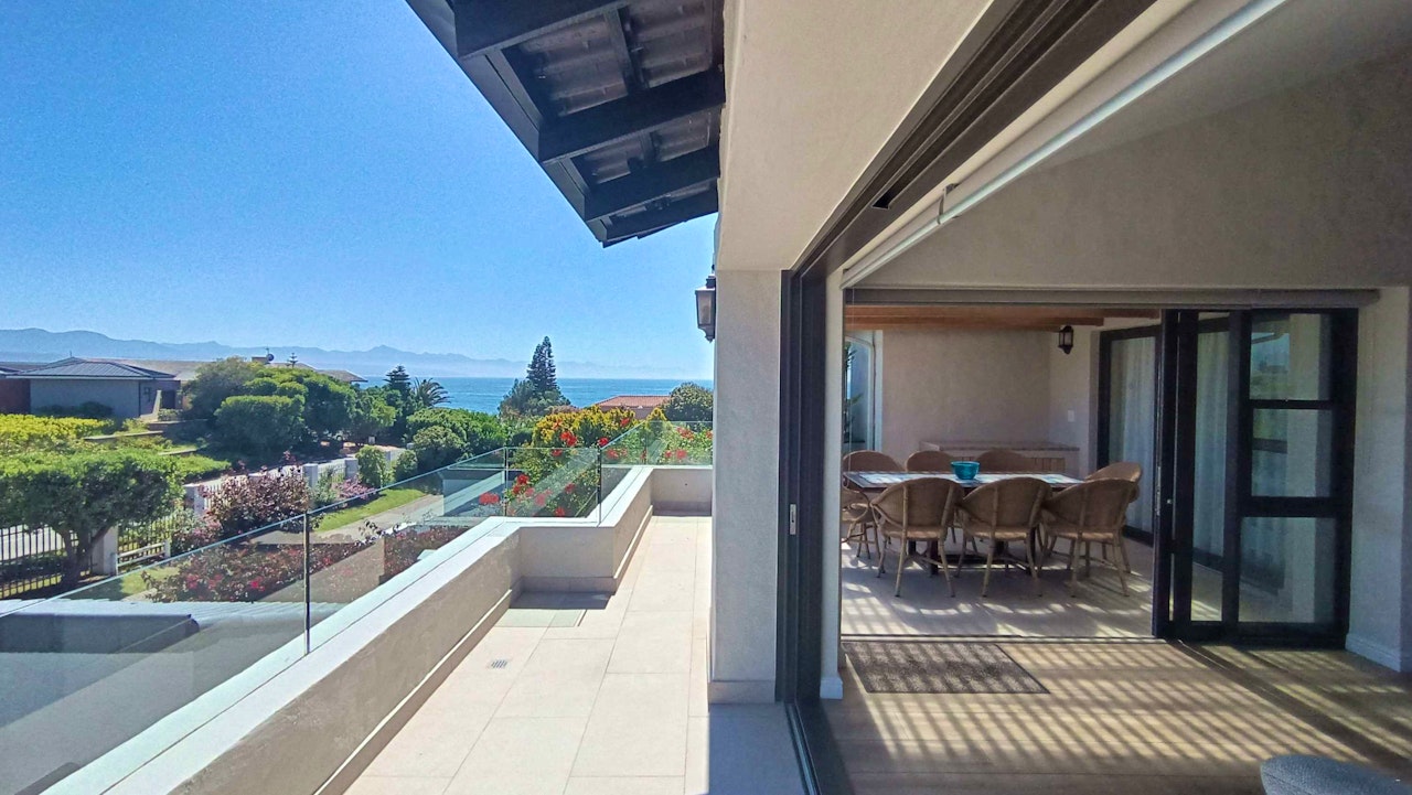 Plettenberg Bay Accommodation at  | Viya