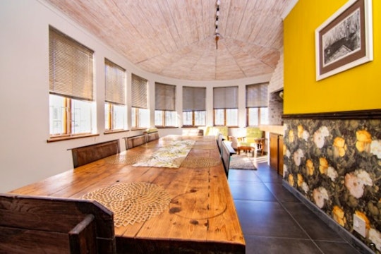 Twelve First Avenue Holiday Home