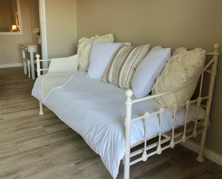 Gqeberha (Port Elizabeth) Accommodation at La Mer Guesthouse | Viya
