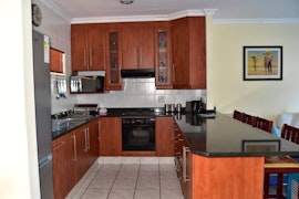 Margate Accommodation at Santana Holiday Apartment | Viya