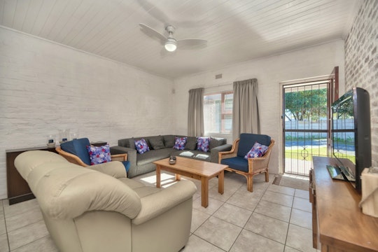 Struisbaai Accommodation at  | Viya