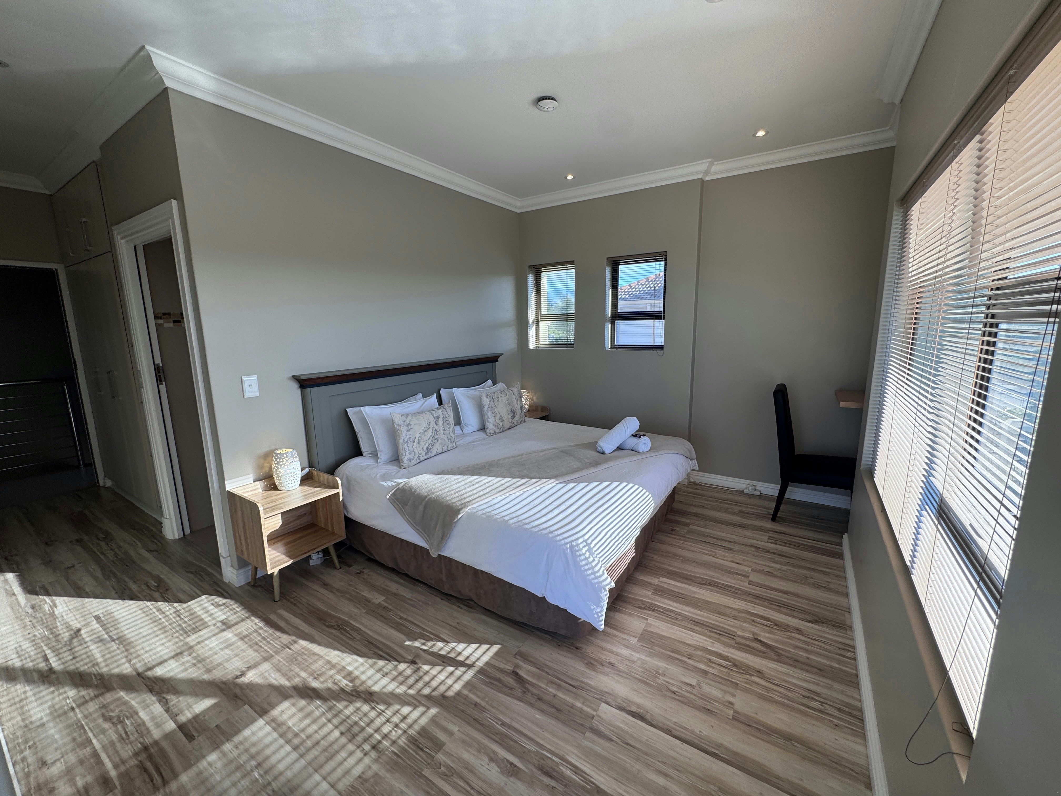 Luxury Beachhouse Villa image no 5 of 39