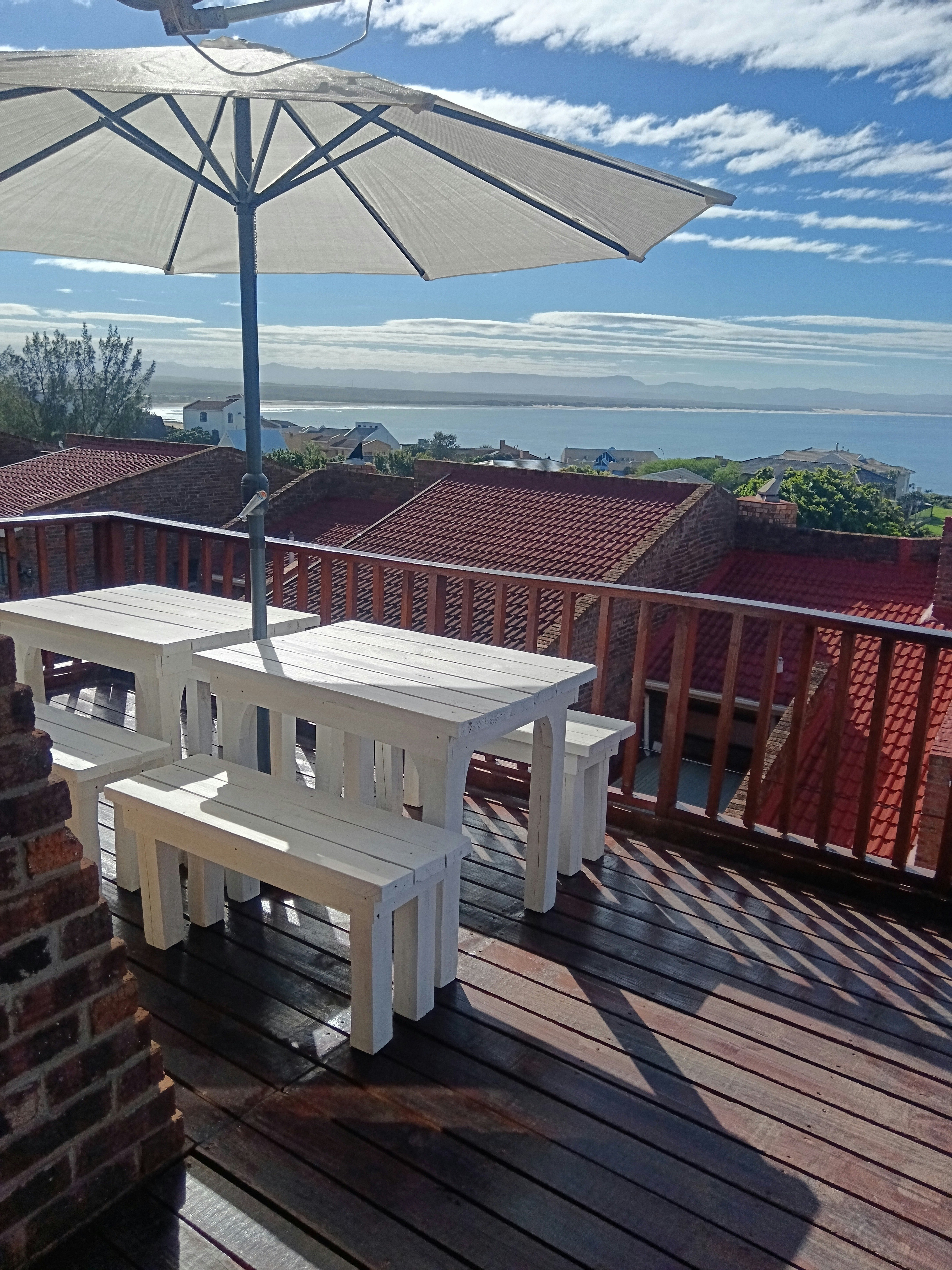 Lazy Days Apartments - JBay @ Point image no 2 of 19