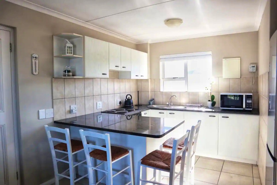 Bloubergstrand Accommodation at  | Viya