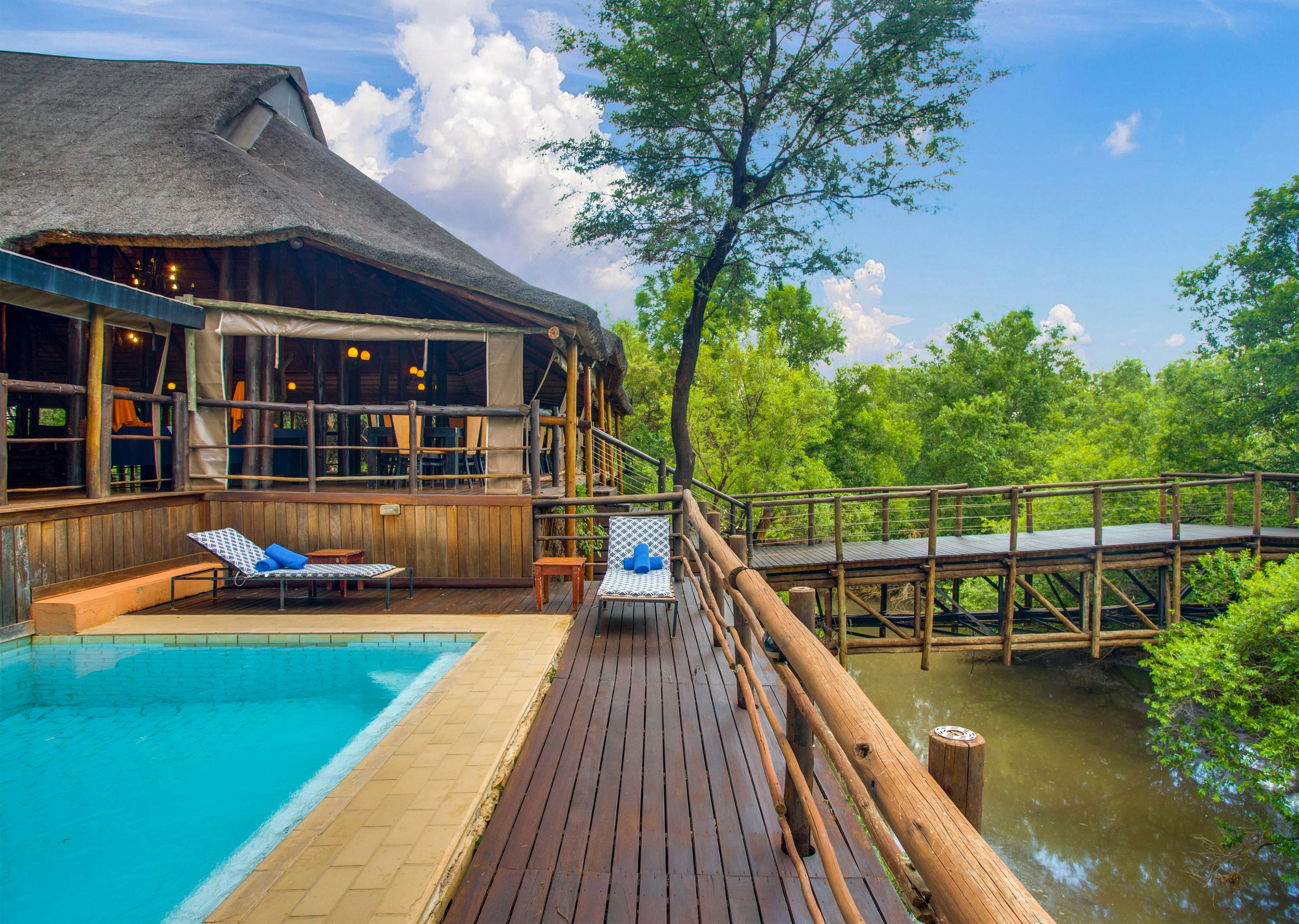 Madikwe River Lodge LekkeSlaap   AAEAAQAAAAAAAAAAAAAAbfe830b1310c028ffc600478c2da4c24d829e2f6241039900222e1bdaaebfe631da78209804b169445dcf882f7227b06958d