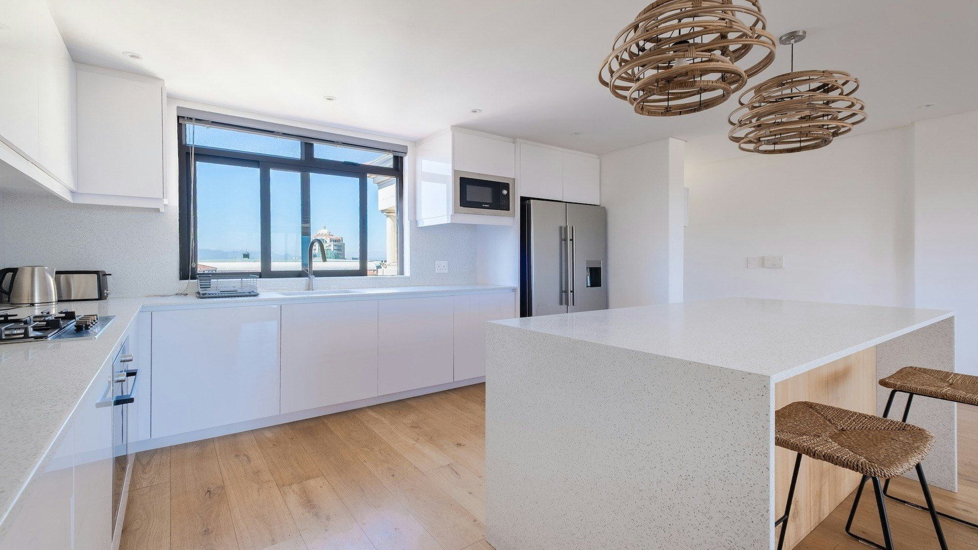 3 Bed 3 Bath Penthouse ICP606 image no 28 of 86