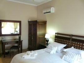 Spitskop Accommodation at  | Viya