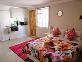 Northern Suburbs Accommodation at Proleefic House on Florence | Viya