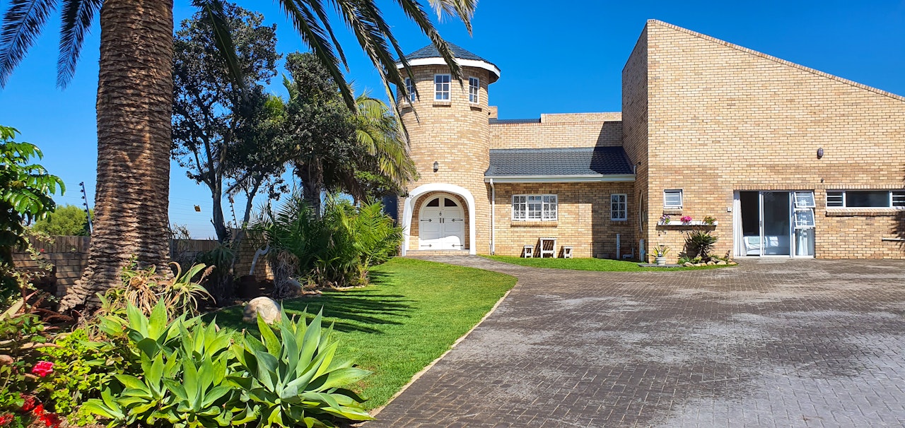 Gqeberha (Port Elizabeth) Accommodation at  | Viya