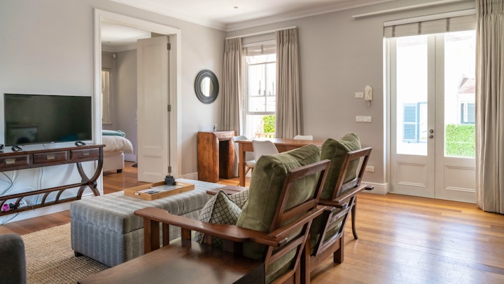 Western Cape Accommodation at One Quay at the Majestic | Viya