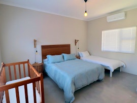 Struisbaai Accommodation at Karen Close 3219 | Viya