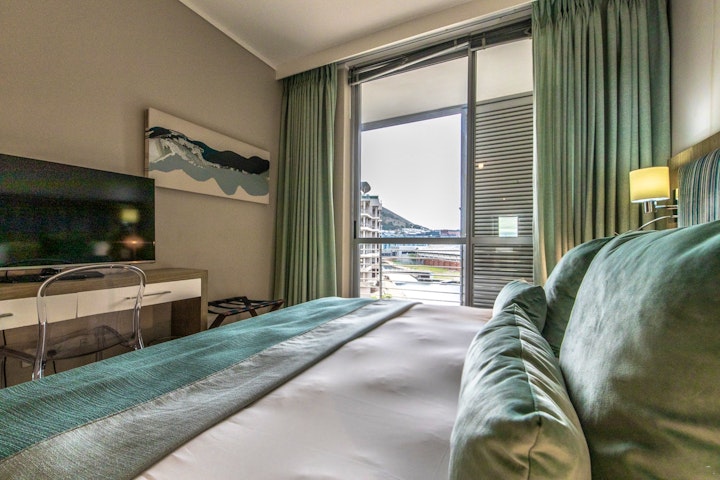 City Bowl Accommodation at Aha Harbour Bridge Hotel and Suites | Viya
