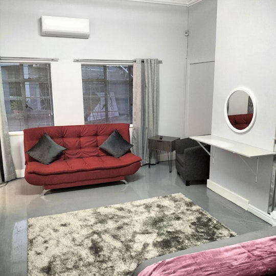 Naval Hill Accommodation at  | Viya