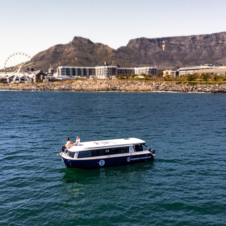 Cape Town Accommodation at Waterfront Houseboats | Viya