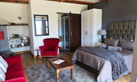 Garden Route Accommodation at LouDem Farm | Viya