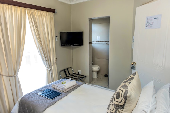 Western Cape Accommodation at Plattekloof Premium Lodge | Viya