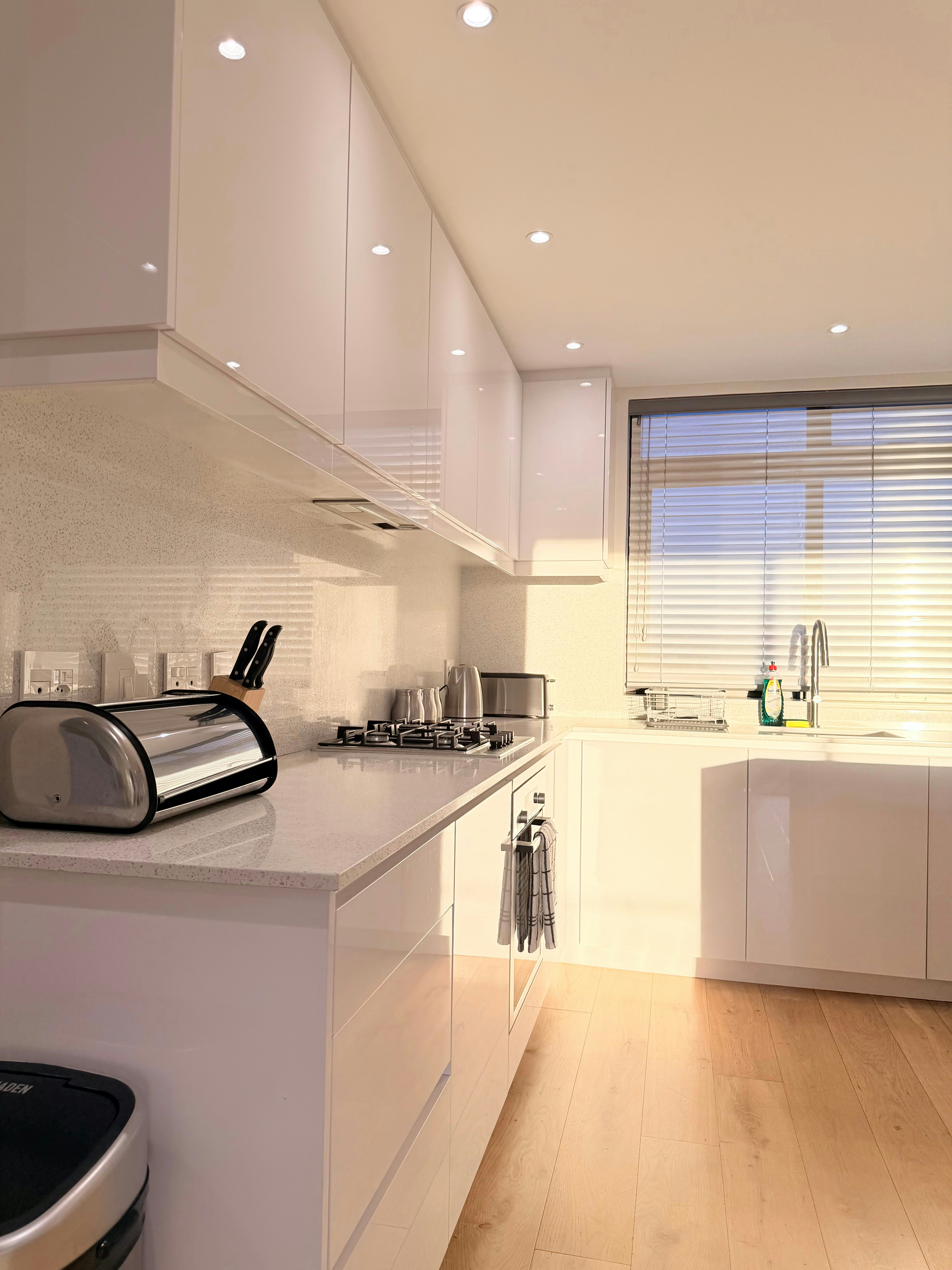 3 Bed 3 Bath Penthouse ICP606 image no 38 of 86