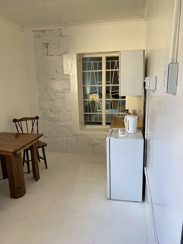 Karoo Accommodation at Vyfster The Old Jail | Viya