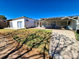 Karoo Accommodation at Con Amore Guesthouse | Viya