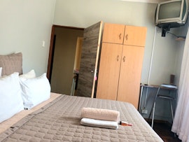 Northern Free State Accommodation at Mrakes Guest House | Viya