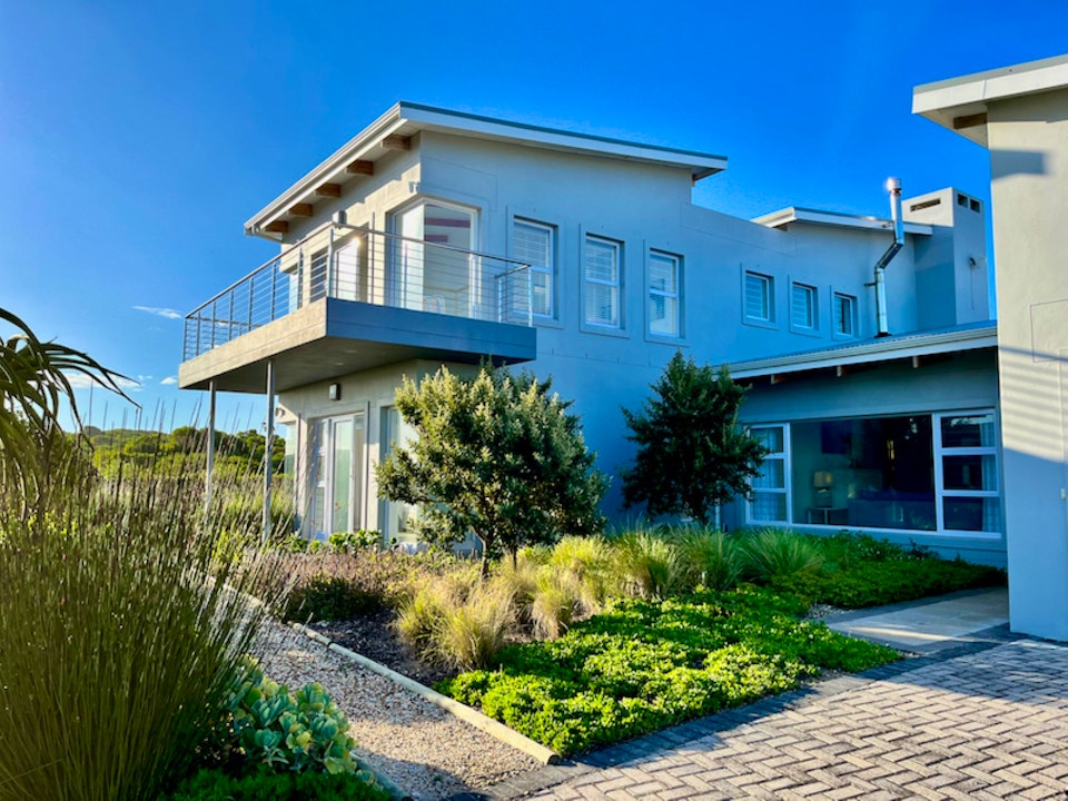 Hermanus Accommodation at  | Viya