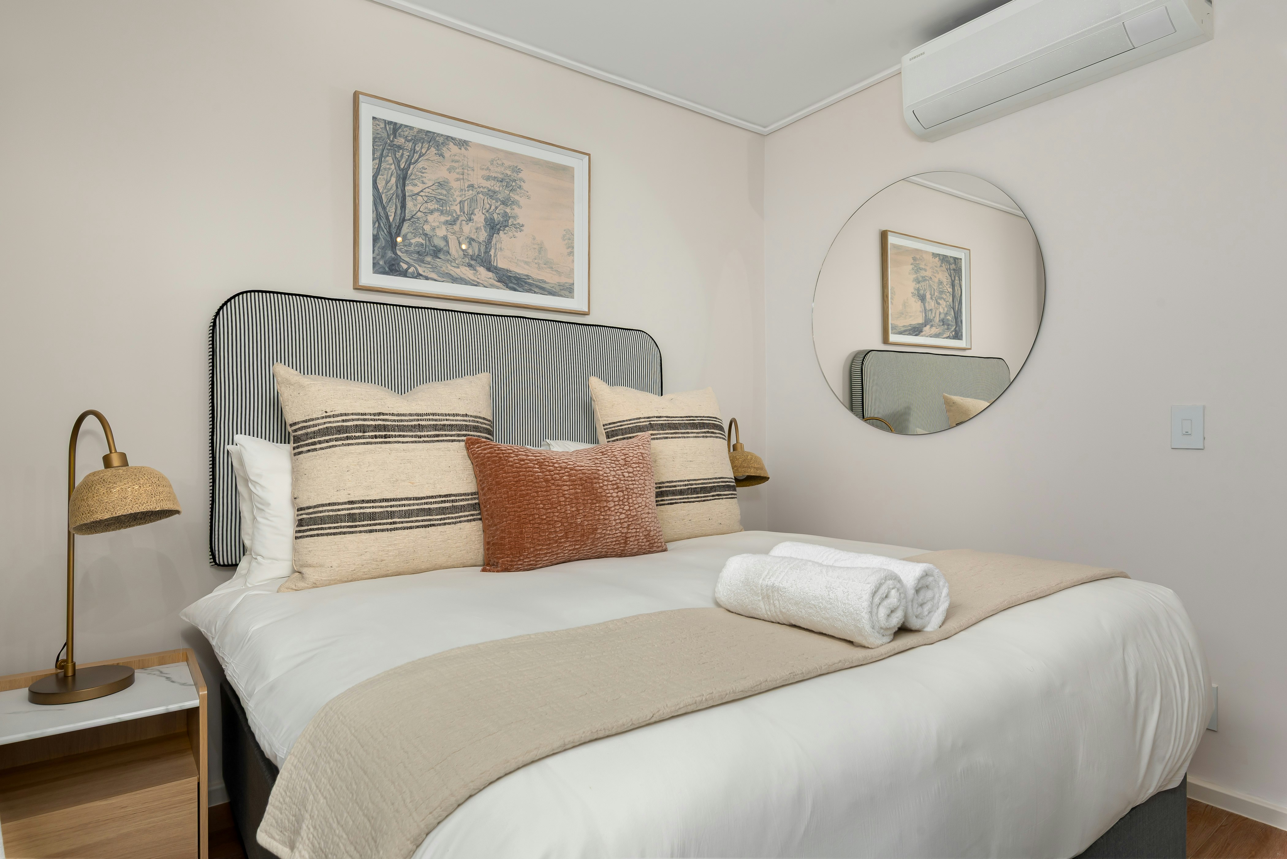 Dolce Vita Stylish Sea Point Retreat image no 8 of 15