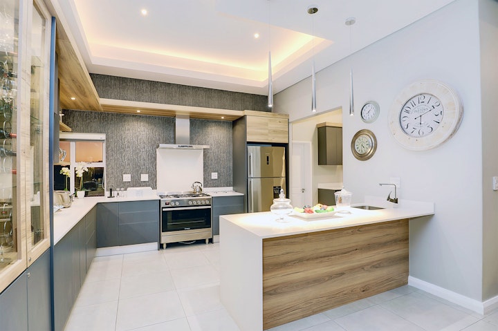 Western Cape Accommodation at 250 @ Pinnacle | Viya