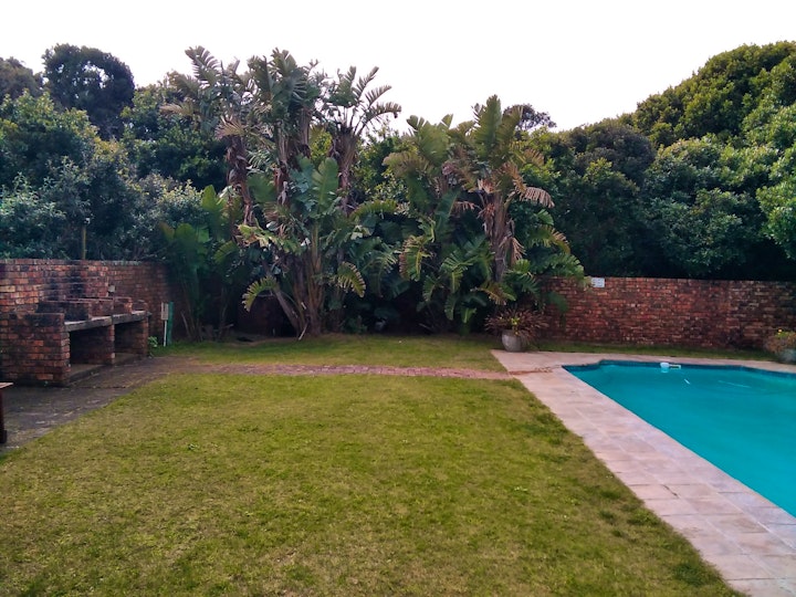 Eastern Cape Accommodation at Rugged Rocks - Monkey Hut | Viya