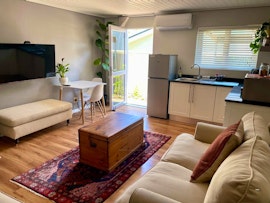 Stellenbosch Accommodation at Stellenbosch Serenity Suite | Viya