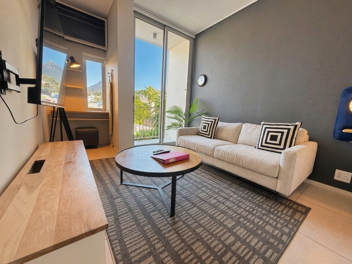 Rose Apartment 402 image no 2 of 14