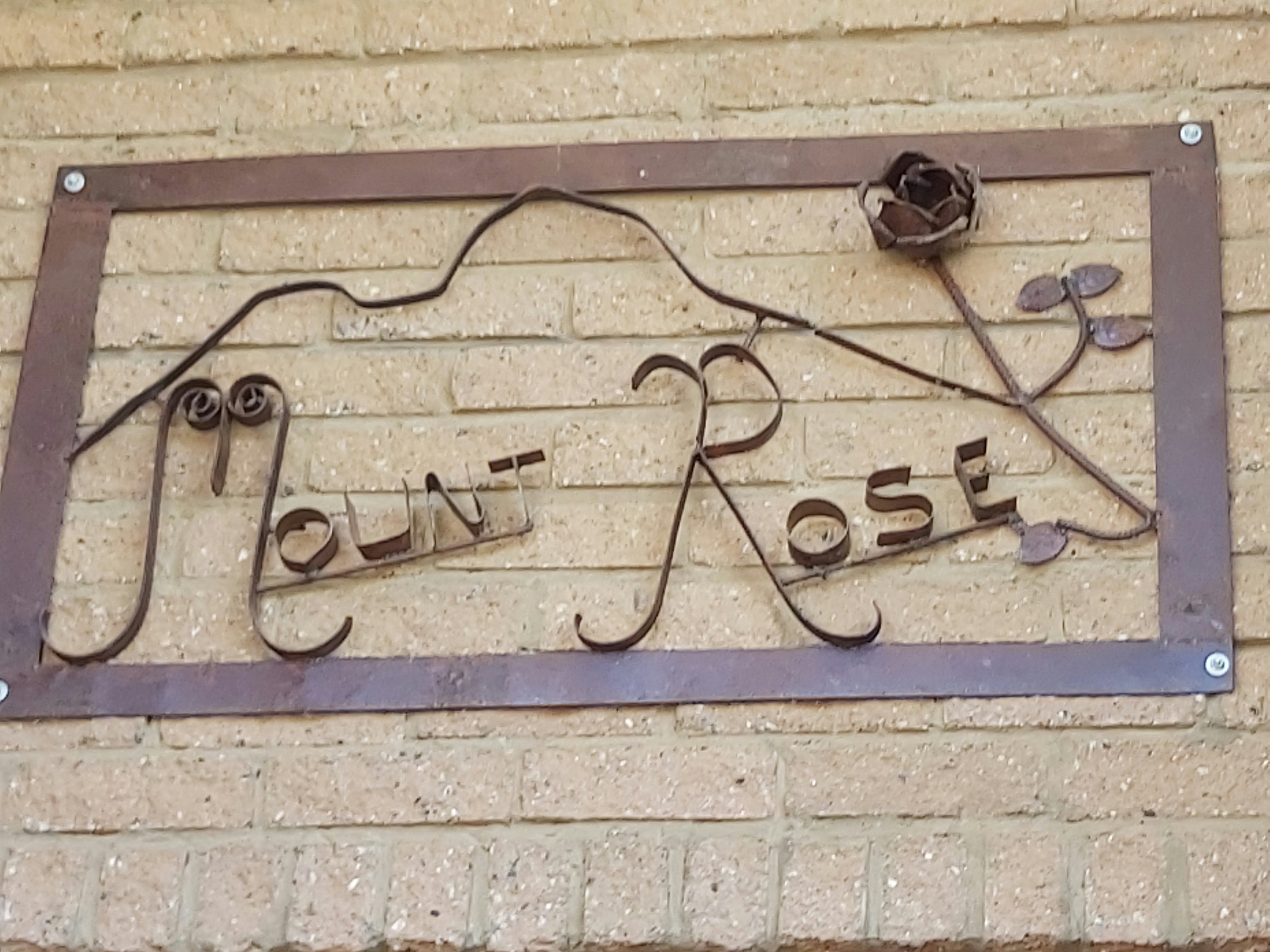 Clarens Mount Rose Self-catering Holiday House image no 16 of 39