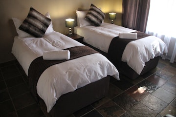 Lowveld Accommodation at  | Viya