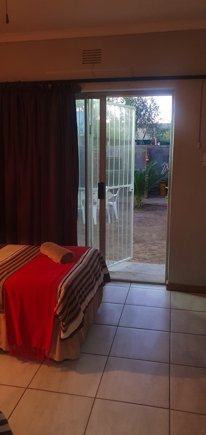 Karoo Accommodation at Die Nessie | Viya