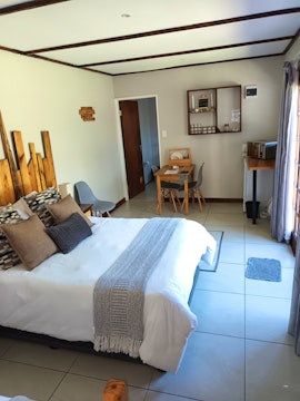 Karoo Accommodation at Figtree | Viya