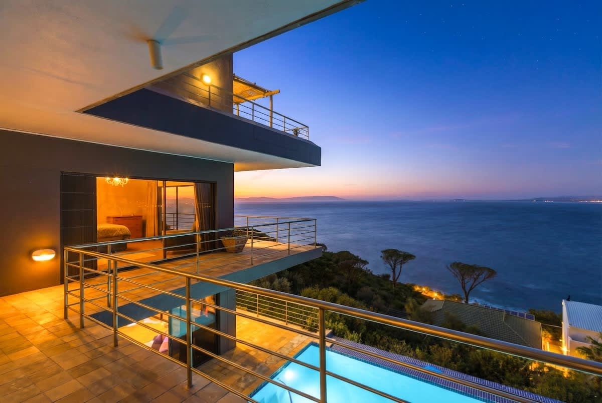 Gordon's Bay Villa with Sea and Mountain Views image no 3 of 38