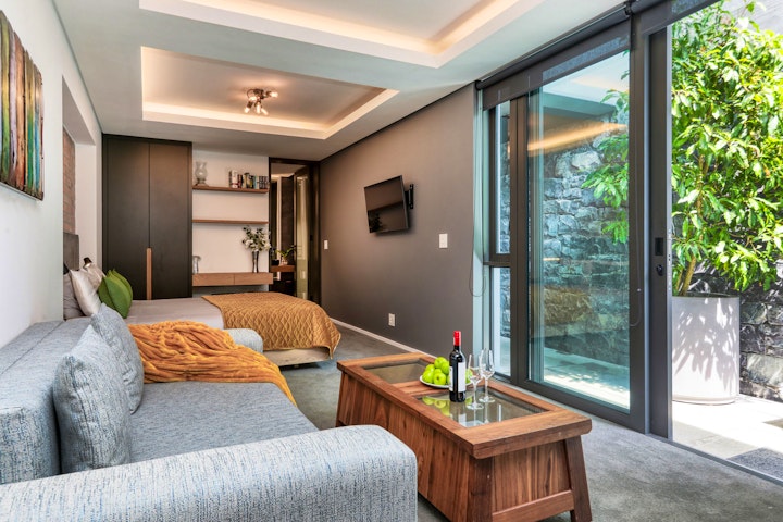 Cape Town Accommodation at Trendy Green Point Garden Apartment | Viya